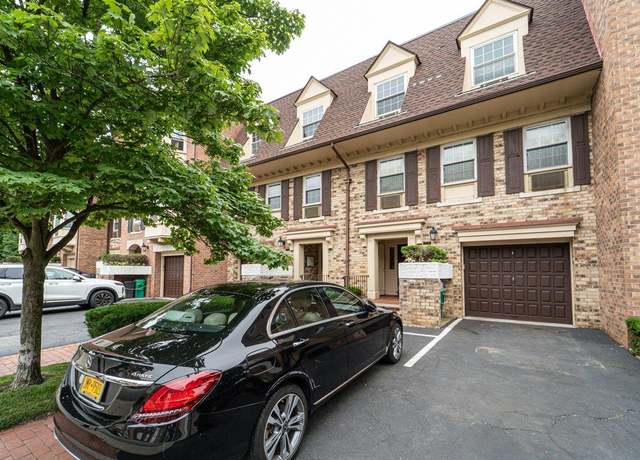 Property at 1404 Bonnie Ln #15803, Bayside, NY 11360, 2 beds, 2 baths