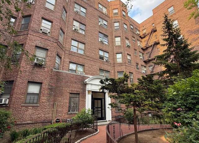 Property at 61-41 Saunders St Unit B44, Rego Park, NY 11374, 1 bath