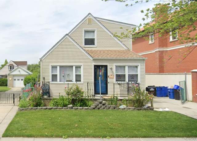 Property at 166-51 20th Rd, Whitestone, NY 11357, 4 beds, 2 baths