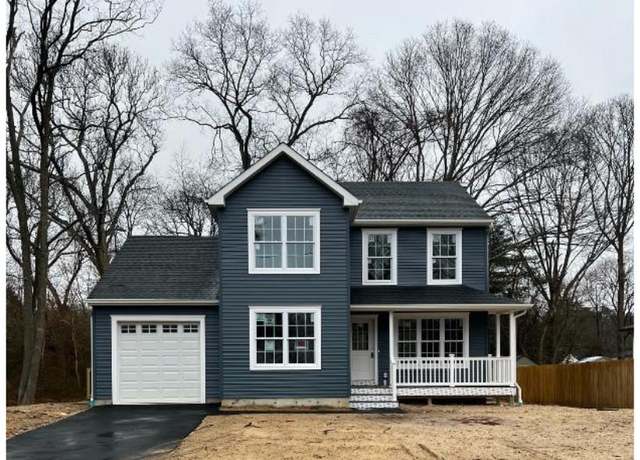 Property at 89 B Coram Mt Sinai Rd, Coram, NY 11727, 4 beds, 2.5 baths
