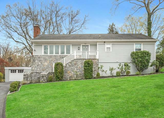 Property at 737 Forest Ave, Larchmont, NY 10538, 3 beds, 2 baths