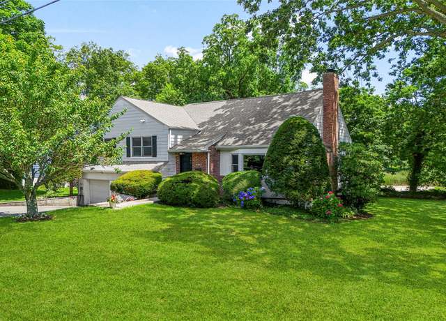Property at 918 Sylvan Ln, Mamaroneck, NY 10543, 4 beds, 3.5 baths