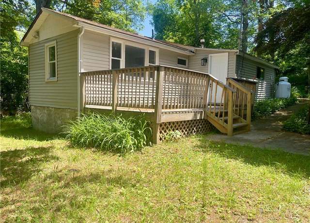 Property at 17 Hide Away Ln, Bloomingburg, NY 12721, 2 beds, 1 bath