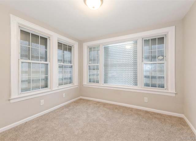 Property at 194-56 Murdock Ave, Saint Albans, NY 11412, 4 beds, 2 baths