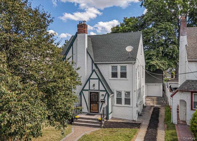 Property at 11461 176th St, Addisleigh Park, NY 11434, 3 beds, 3.5 baths