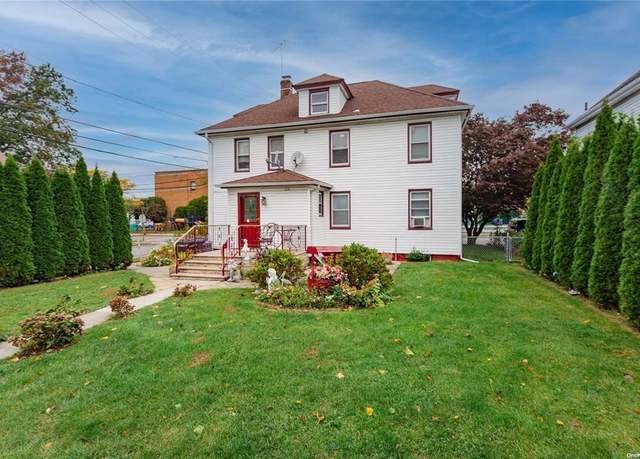 Property at 600 1st Ave, New Hyde Park, NY 11040, 5 beds, 3 baths