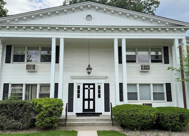 Property at 35 Bon Aire Cir #8113, Suffern, NY 10901, 2 beds, 1.5 baths