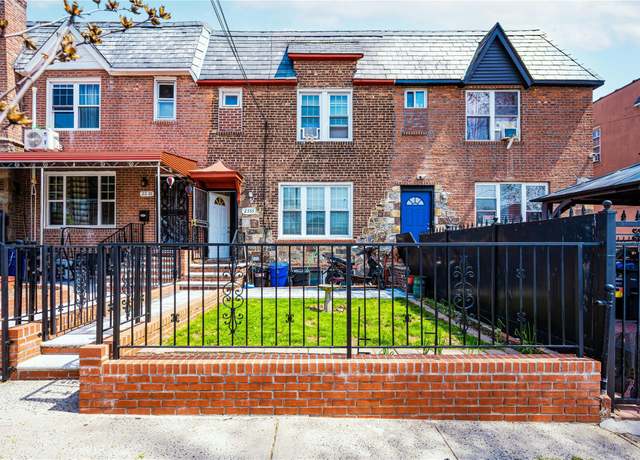 Property at 23-33 95 St, East Elmhurst, NY 11369, 3 beds, 2 baths