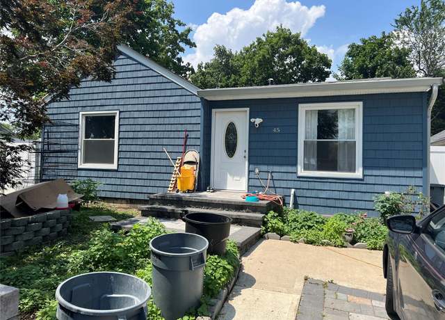 Property at 45 Poplar St, Central Islip, NY 11722, 7 beds, 2.5 baths