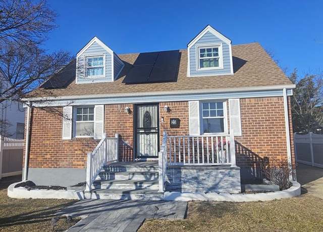 Property at 23 Circle Dr, Hempstead, NY 11550, 6 beds, 2 baths
