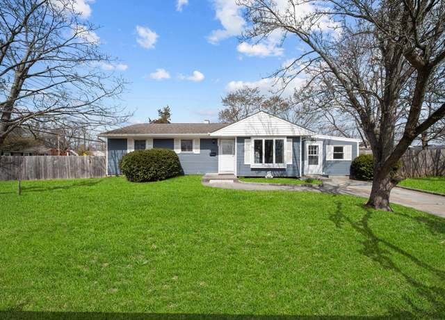 Property at 2201 Knickerbocker Ave, Medford, NY 11763, 4 beds, 2 baths