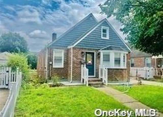 Property at 51 Fendale St, Franklin Square, NY 11010, 6 beds, 4 baths