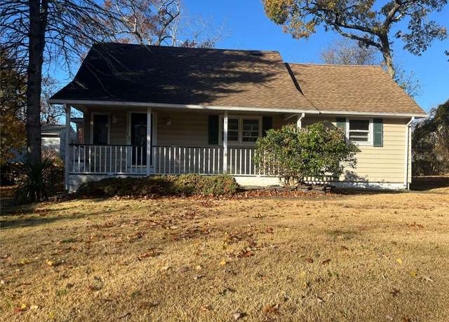 Property at 68 Tarpon Rd, Rocky Point, NY 11778, 4 beds, 1 bath