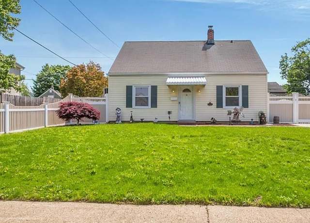 Property at 53 Anchor Ln, Levittown, NY 11756, 3 beds, 1 bath