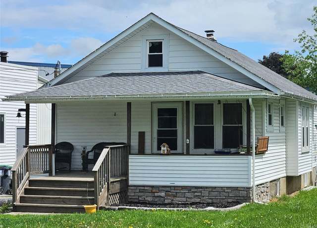 Property at 108 Homestead Ave, Maybrook, NY 12543, 3 beds, 1 bath