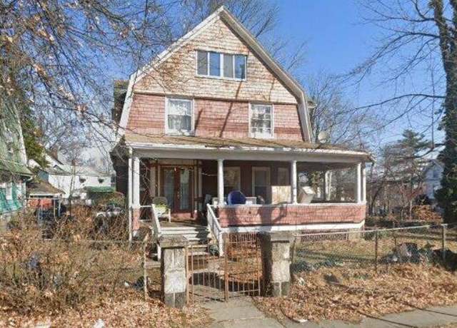 Property at 109 Vista Pl, Mount Vernon, NY 10550, 5 beds, 3.5 baths