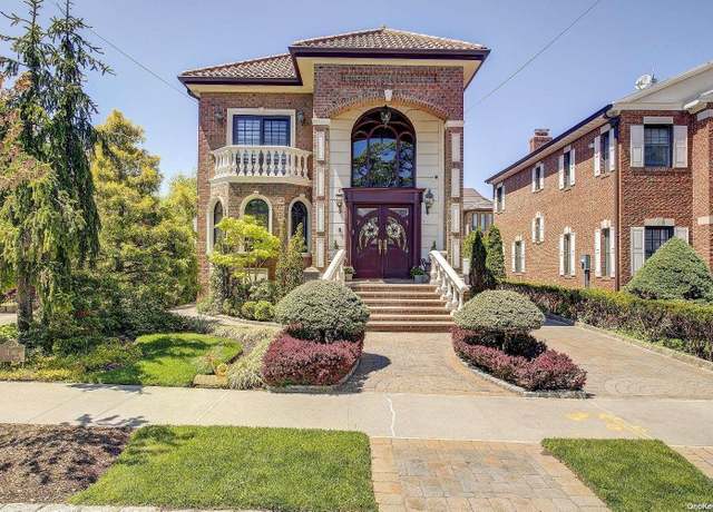 Property at 14-80 163rd St, Beechhurst, NY 11357, 3 beds, 3.5 baths