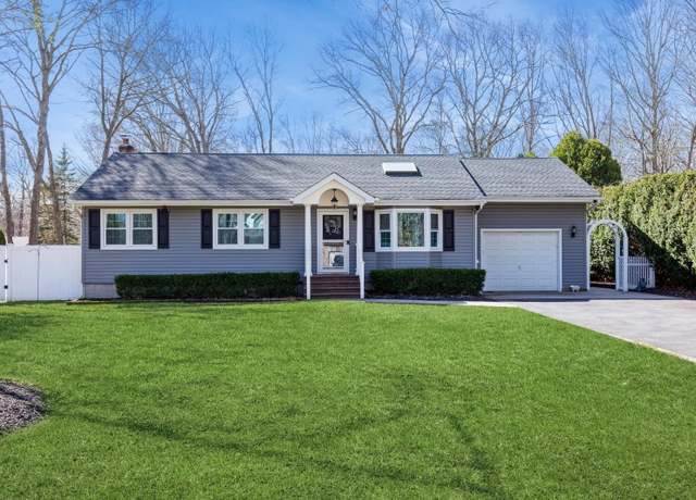 Property at 7 Lime Ave, Brookhaven, NY 11719, 3 beds, 2 baths