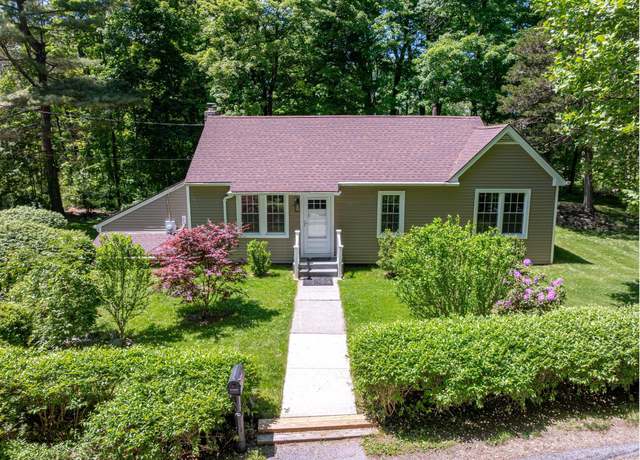 Property at 6 Knolls Rd, Poughkeepsie, NY 12601, 3 beds, 1 bath