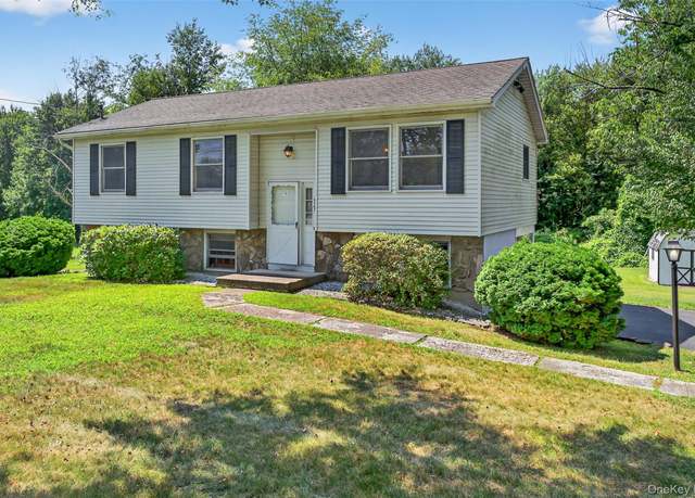 Property at 323 S Ohioville Rd, New Paltz, NY 12561, 3 beds, 1.5 baths