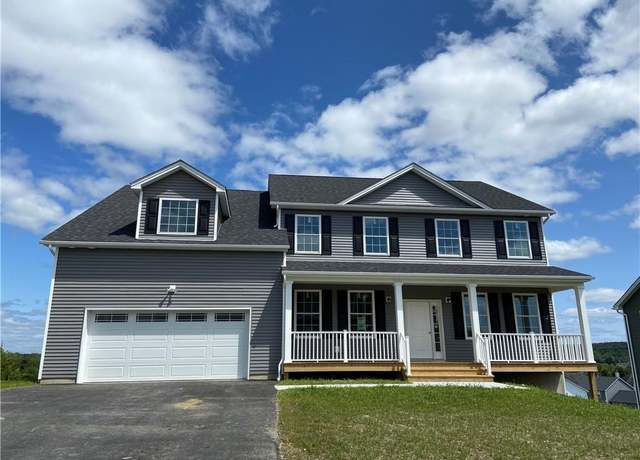 Property at 22 Dartmouth Dr, Poughkeepsie, NY 12603, 4 beds, 2.5 baths