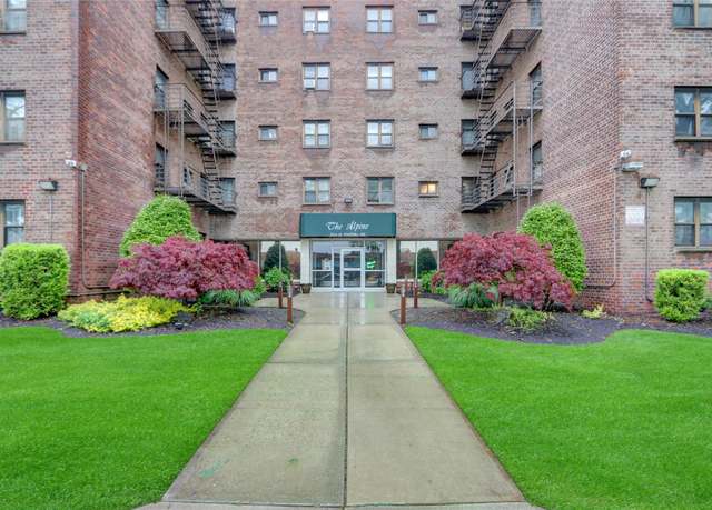 Property at 204-15 Foothill Ave Unit B53, Hollis, NY 11423, 2 beds, 1 bath