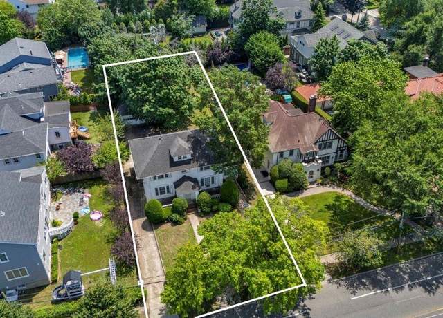 Property at 115 Central Ave, Lawrence, NY 11559, 3 beds, 4 baths