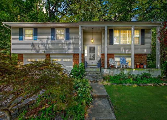 Property at 50 Hemlock Dr, Hopewell Junction, NY 12533, 3 beds, 1.5 baths