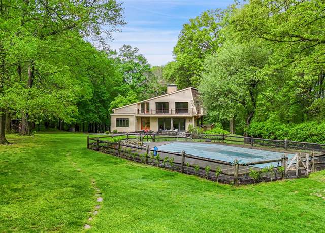 Property at 25 Moseman Ave, Katonah, NY 10536, 4 beds, 3 baths