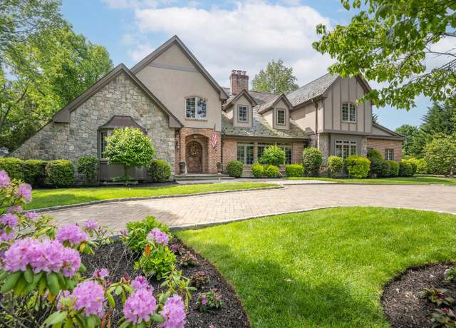 Property at 220 Elderfields Rd, Manhasset, NY 11030, 5 beds, 5 baths