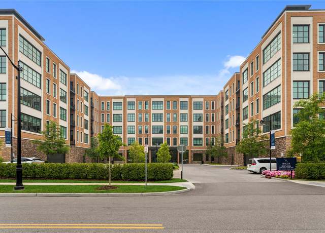 Property at 100 Garvies Point Rd #1043, Glen Cove, NY 11542, 1 bed, 1.5 baths