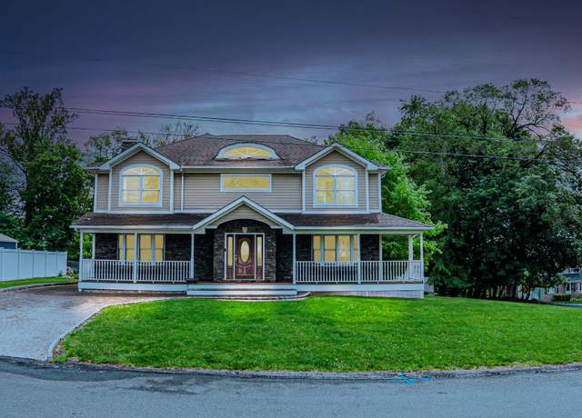 Property at 4 Brown Dr, Pearl River, NY 10965, 4 beds, 4 baths