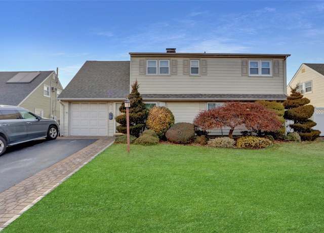 Property at 95 Prentice Rd, Levittown, NY 11756, 4 beds, 2 baths