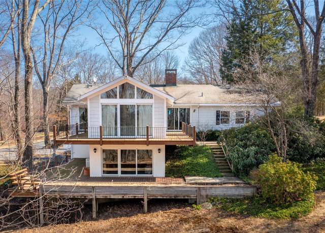 Property at 12 Berry Ln, Pawling, NY 12564, 4 beds, 3 baths