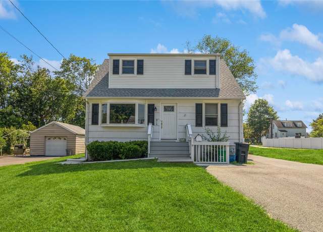 Property at 34 Klein Ave, West Nyack, NY 10994, 3 beds, 2 baths