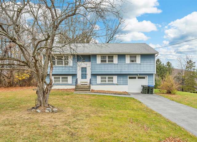 Property at 14 Pine Hill Rd, Monroe, NY 10950, 3 beds, 2.5 baths