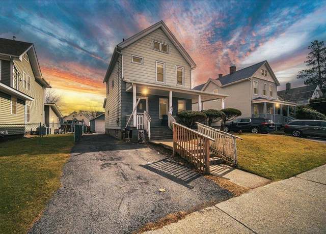 Property at 24 Crescent Pl, Middletown, NY 10940, 3 beds, 1 bath