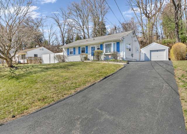 Property at 29 N Lexow Ave, Nanuet, NY 10954, 2 beds, 1 bath