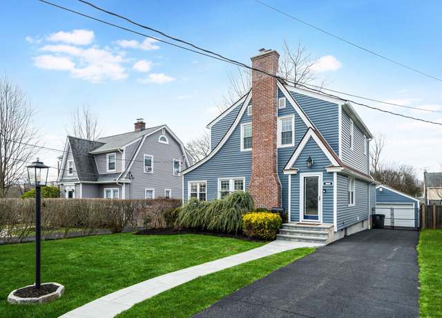 Property at 192 Longview Ave, White Plains, NY 10605, 3 beds, 2.5 baths