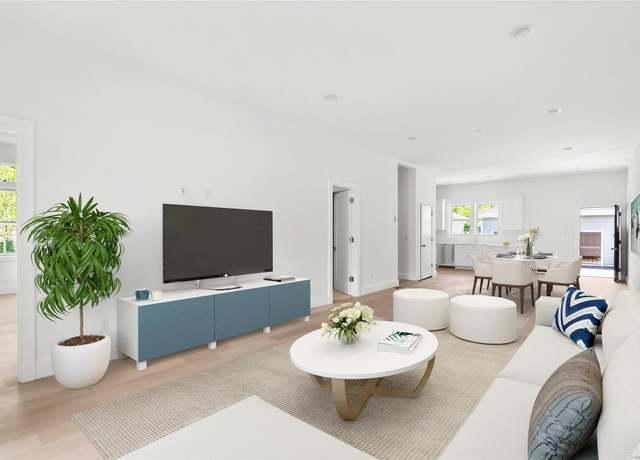 Property at 21 Montauk Hwy #8 #8, Westhampton, NY 11977, 2 beds, 2 baths