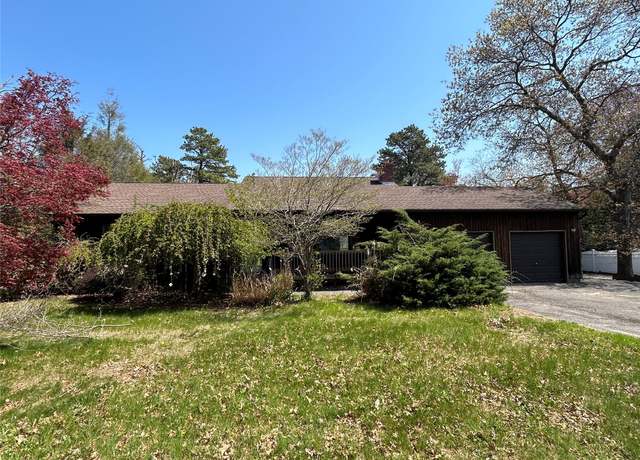 Property at 157 A Chestnut St, Mount Sinai, NY 11766, 3 beds, 3 baths