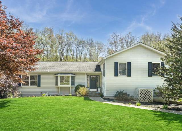 Property at 22 Butterfly Ln, Mahopac, NY 10579, 3 beds, 2.5 baths