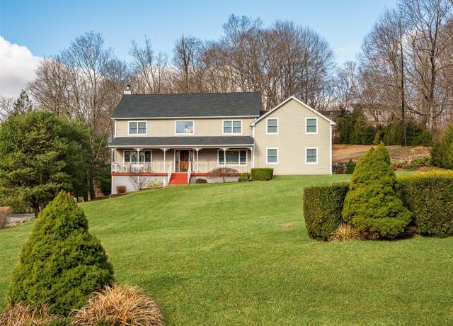 Property at 4 Oakridge Rd, North Salem, NY 10560, 4 beds, 3.5 baths