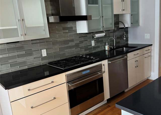 Property at 143 Garth Rd Unit 3EF, Scarsdale, NY 10583, 4 beds, 2 baths