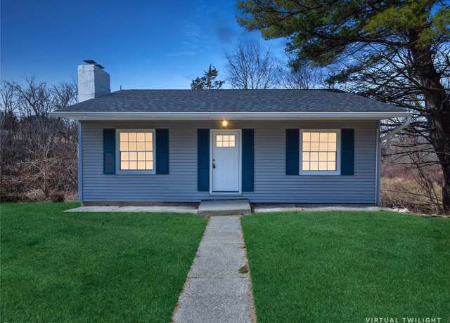 Property at 10 Albertson Rd, Marlboro, NY 12542, 3 beds, 1 bath