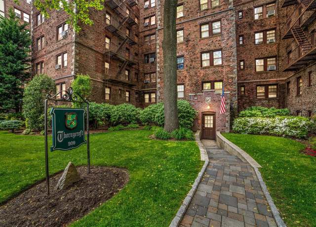 Property at 209 Garth Rd Unit 3F, Scarsdale, NY 10583, 1 bed, 1 bath