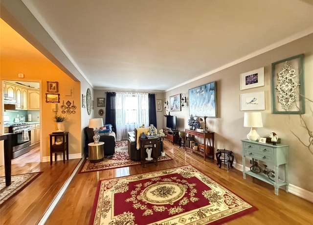 Property at 143-50 Hoover Ave #302, Bayside, NY 11435, 1 bed, 1 bath