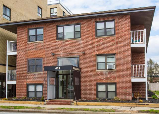 Property at 475 W Broadway Unit B2, Long Beach, NY 11561, 1 bed, 1 bath