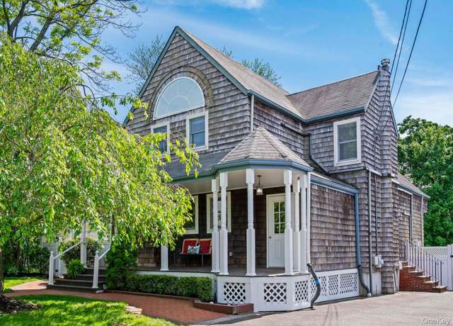 Property at 53 Irwin Pl, Huntington, NY 11743, 3 beds, 1.5 baths
