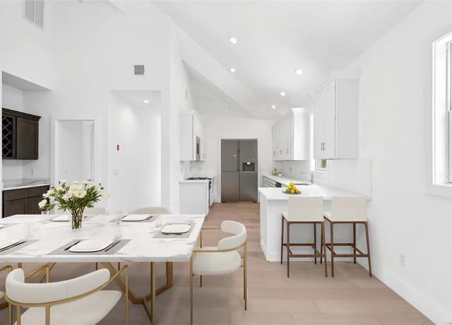 Property at 21 Montauk Hwy #9 #9, Westhampton, NY 11977, 2 beds, 2 baths